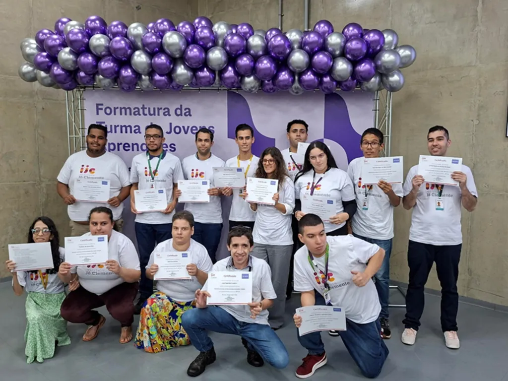 ViaMobilidade e ViaQuatro efetivam jovens com deficiência intelectual